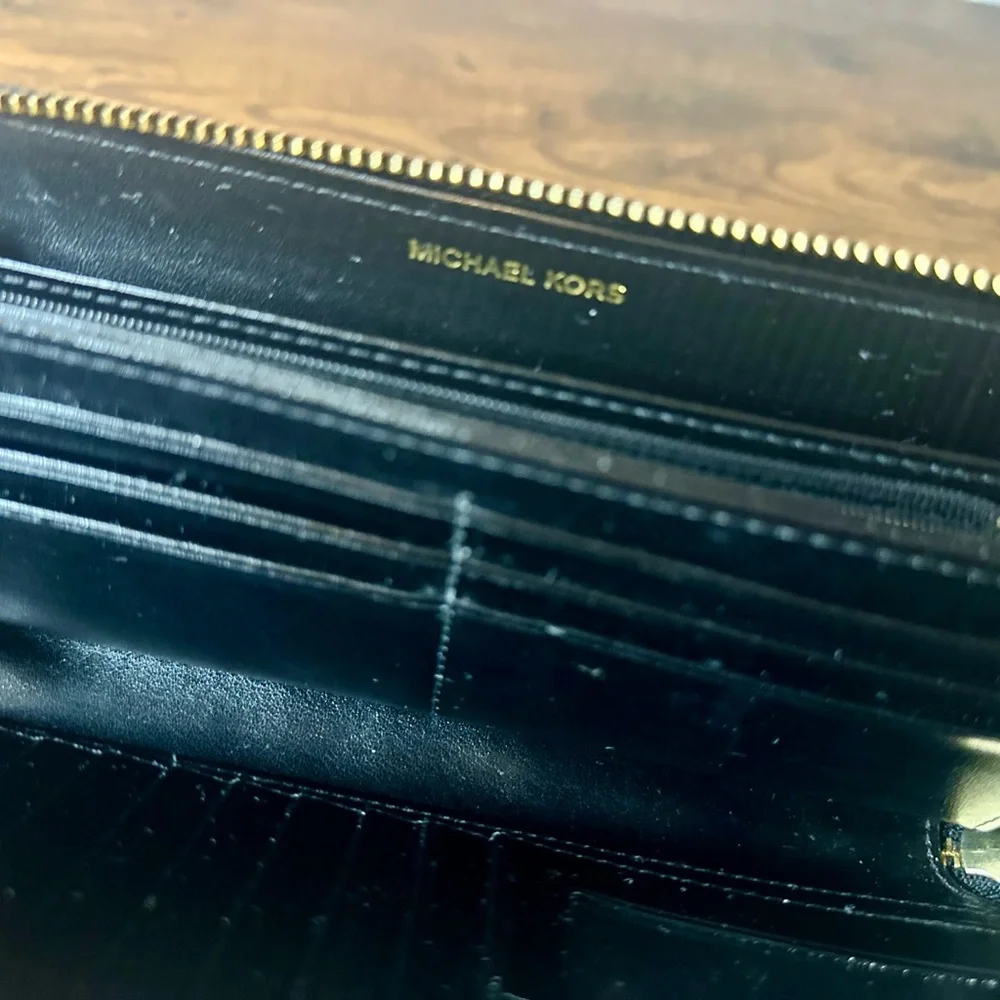 Michael Kors Brown Leather Women's Wristlet Wallet 9 Inches Long - Picture 4 of 7